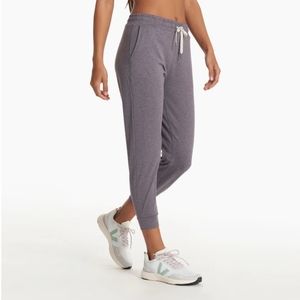 Vuori Performance Joggers - Sawyer